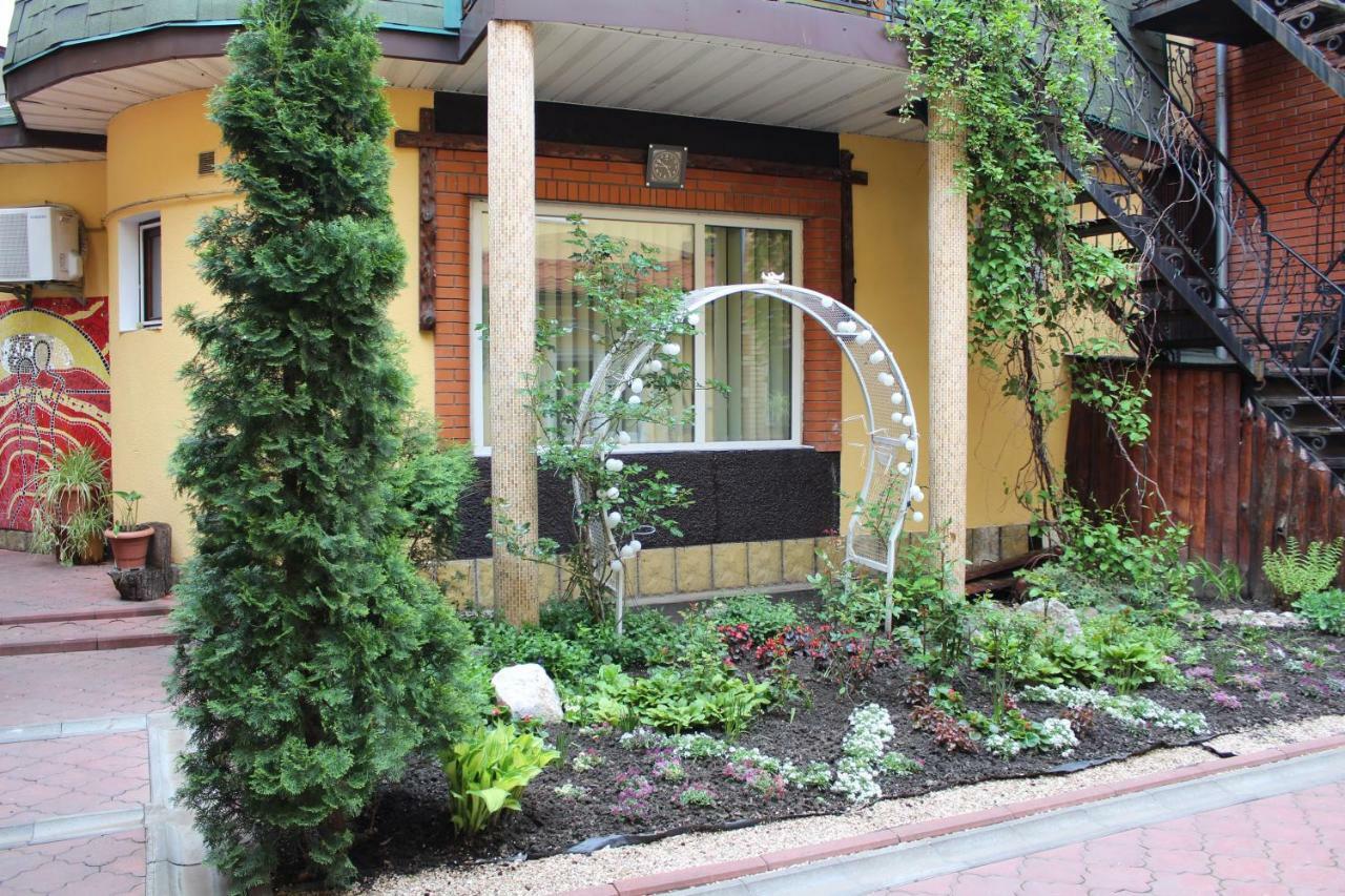 Ideal Hotel Vinnytsia Exterior photo